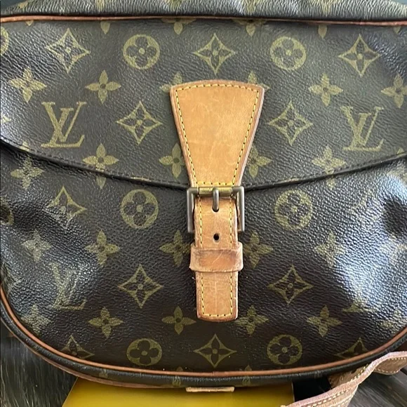 Louis Vuitton Vintage Jeune Fille Monogram Crossbody - Picture 2 of 11